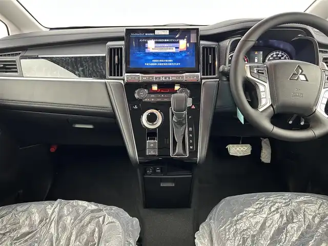 三菱 デリカＤ：５ ブラックエディション 千葉県 2025(令7)年 0.1千km 黒／グレー 禁煙車/4WD/ALPINE11型ナビ/・EX11NX/・CD/DVD/BT/フルセグ/ALPINE12.8型後席用モニター/オートクルーズコントロール/両側パワースライドドア/レザーシート/前席シートヒーター/D席パワーシート/パドルシフト/電動ステップ/ステアリングヒーター/LEDヘッドライト/オートハイビーム/ブラインドスポットモニター/パワーバックドア/保証書/スペアキー