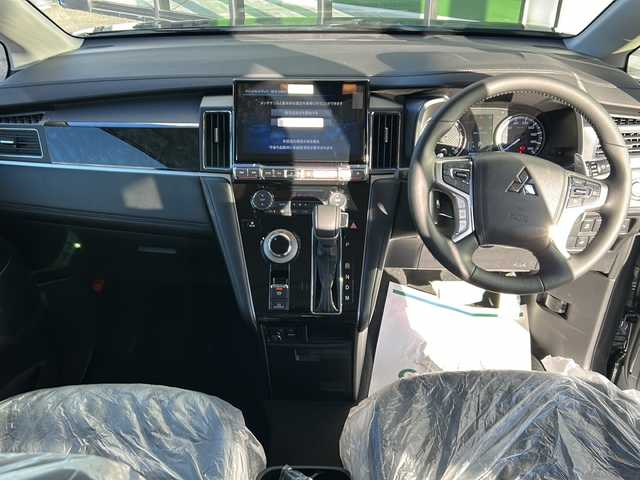 三菱 デリカＤ：５ ブラックエディション 岐阜県 2025(令7)年 0.1千km グレーⅡ 登録時走行距離10km/純正10インチナビ/フリップダウンモニター＾/フルセグTV/４WD/禁煙車/パドルシフト/レザーシート/クルーズコントロール/両側パワースライドドア/ワンオーナー/レーンキープアシスト/レザーシート/パワーシート/ステアリングヒーター/プッシュスタート/スマートキー/スペアキー/電動リアゲート/純正アルミホイール/プリクラッシュ/アイドリングストップ