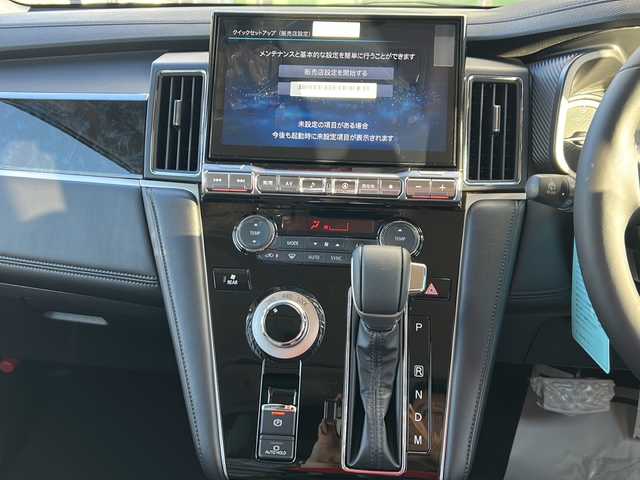 三菱 デリカＤ：５ ブラックエディション 岐阜県 2025(令7)年 0.1千km グレーⅡ 登録時走行距離10km/純正10インチナビ/フリップダウンモニター＾/フルセグTV/４WD/禁煙車/パドルシフト/レザーシート/クルーズコントロール/両側パワースライドドア/ワンオーナー/レーンキープアシスト/レザーシート/パワーシート/ステアリングヒーター/プッシュスタート/スマートキー/スペアキー/電動リアゲート/純正アルミホイール/プリクラッシュ/アイドリングストップ