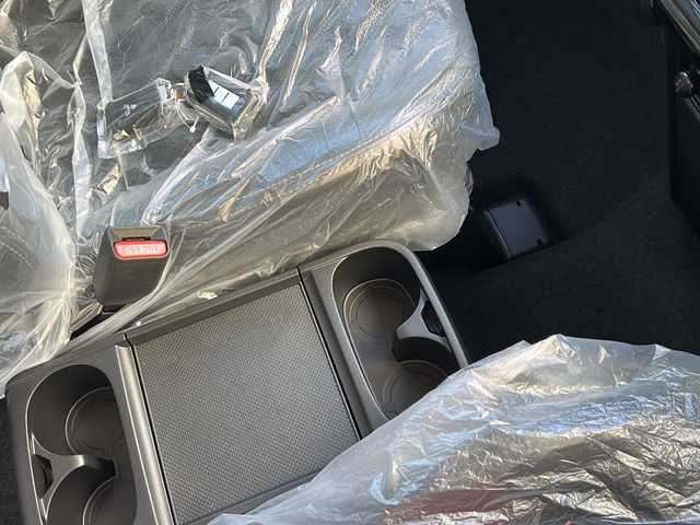 三菱 デリカＤ：５ ブラックエディション 岐阜県 2025(令7)年 0.1千km グレーⅡ 登録時走行距離10km/純正10インチナビ/フリップダウンモニター＾/フルセグTV/４WD/禁煙車/パドルシフト/レザーシート/クルーズコントロール/両側パワースライドドア/ワンオーナー/レーンキープアシスト/レザーシート/パワーシート/ステアリングヒーター/プッシュスタート/スマートキー/スペアキー/電動リアゲート/純正アルミホイール/プリクラッシュ/アイドリングストップ