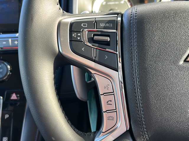 三菱 デリカＤ：５ ブラックエディション 岐阜県 2025(令7)年 0.1千km グレーⅡ 登録時走行距離10km/純正10インチナビ/フリップダウンモニター＾/フルセグTV/４WD/禁煙車/パドルシフト/レザーシート/クルーズコントロール/両側パワースライドドア/ワンオーナー/レーンキープアシスト/レザーシート/パワーシート/ステアリングヒーター/プッシュスタート/スマートキー/スペアキー/電動リアゲート/純正アルミホイール/プリクラッシュ/アイドリングストップ