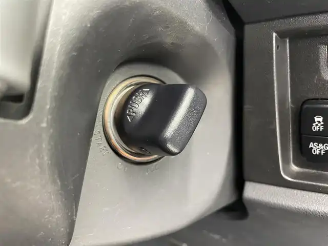 三菱 デリカＤ：５ G－Power package 富山県 2015(平27)年 5万km ウォームホワイトP/クールシルバー 純正ナビ（AM/FM/DVD/BT/フルセグ）/バックカメラ/ETC/両側パワースライドドア/クルーズコントロール/横滑り防止装置/社外フロアマット/純正アルミホイール/オートキセノンライト/フォグライト/革巻きステアリング/ステアリングスイッチ/パドルシフト/スマートキー/スペアキー