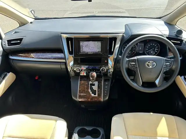トヨタ アルファード X 秋田県 2020(令2)年 4.3万km ホワイトパールクリスタルシャイン 社外SDナビ/Bluetooth、CD/DVD、フルセグTV/バックカメラ/ETC/ドライブレコーダー/レーダークルーズコントロール/片側パワースライドドア/モデリスタエアロパーツ（F・S・R）/社外16インチAW/社外ダウンサス/ドアバイザー/4WD/スペアキー