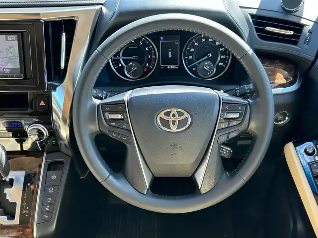 トヨタ アルファード X 秋田県 2020(令2)年 4.3万km ホワイトパールクリスタルシャイン 社外SDナビ/Bluetooth、CD/DVD、フルセグTV/バックカメラ/ETC/ドライブレコーダー/レーダークルーズコントロール/片側パワースライドドア/モデリスタエアロパーツ（F・S・R）/社外16インチAW/社外ダウンサス/ドアバイザー/4WD/スペアキー