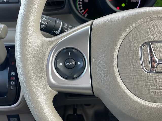 ホンダ Ｎ ＢＯＸ G Lパッケージ 栃木県 2015(平27)年 4.3万km プレミアムホワイトパールⅡ 純正ナビ/CD/SD/ラジオ/バックカメラ/片側パワースライドドア/ロールサンシェイド（リアドア）/ドアミラーウインカー/VSA（ABS＋TCS＋横すべり抑制）/ヒルスタートアシスト機能/アイドリングストップシステム/ECONスイッチ/Hondaスマートキーシステム/ウォッシャー付間欠リアワイパー（リバース連動）
