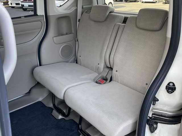 ホンダ Ｎ ＢＯＸ G Lパッケージ 栃木県 2015(平27)年 4.3万km プレミアムホワイトパールⅡ 純正ナビ/CD/SD/ラジオ/バックカメラ/片側パワースライドドア/ロールサンシェイド（リアドア）/ドアミラーウインカー/VSA（ABS＋TCS＋横すべり抑制）/ヒルスタートアシスト機能/アイドリングストップシステム/ECONスイッチ/Hondaスマートキーシステム/ウォッシャー付間欠リアワイパー（リバース連動）