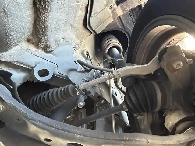 トヨタ ルーミー カスタムG－T 滋賀県 2017(平29)年 6.6万km ブラックマイカメタリック 両側パワースライドドア/社外7インチナビ【CN-RX04WD】/(AM/FM/CD/DVD/Blu-ray/フルセグ/Bluetooth)/バックカメラ/ETC/トヨタセーフティセンス/・踏み間違い防止アシスト/・ブレーキアシスト/・プリクラッシュブレーキアシスト/・ヒルスタート（坂道発進）アシスト/・後側方衝突防止支援システム/・TCS（トラクションコントロールシステム）/・VDC（ビークルダイナミクスコントロール）/・レーンキープアシスト/・ASCD（オートスピードコントロール装置）/・ABS（アンチロックブレーキシステム）/・バックビューモニター/電動格納ミラー/ステアリングスイッチ/オートライト/LEDヘッドライト/フロントフォグ/フルオートエアコン/プッシュスタート/スマートキー/純正フロアマット