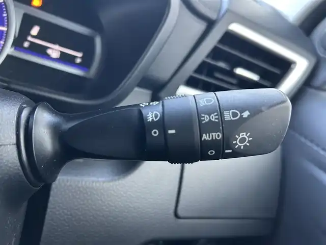 トヨタ ルーミー カスタムG－T 滋賀県 2017(平29)年 6.6万km ブラックマイカメタリック 両側パワースライドドア/社外7インチナビ【CN-RX04WD】/(AM/FM/CD/DVD/Blu-ray/フルセグ/Bluetooth)/バックカメラ/ETC/トヨタセーフティセンス/・踏み間違い防止アシスト/・ブレーキアシスト/・プリクラッシュブレーキアシスト/・ヒルスタート（坂道発進）アシスト/・後側方衝突防止支援システム/・TCS（トラクションコントロールシステム）/・VDC（ビークルダイナミクスコントロール）/・レーンキープアシスト/・ASCD（オートスピードコントロール装置）/・ABS（アンチロックブレーキシステム）/・バックビューモニター/電動格納ミラー/ステアリングスイッチ/オートライト/LEDヘッドライト/フロントフォグ/フルオートエアコン/プッシュスタート/スマートキー/純正フロアマット