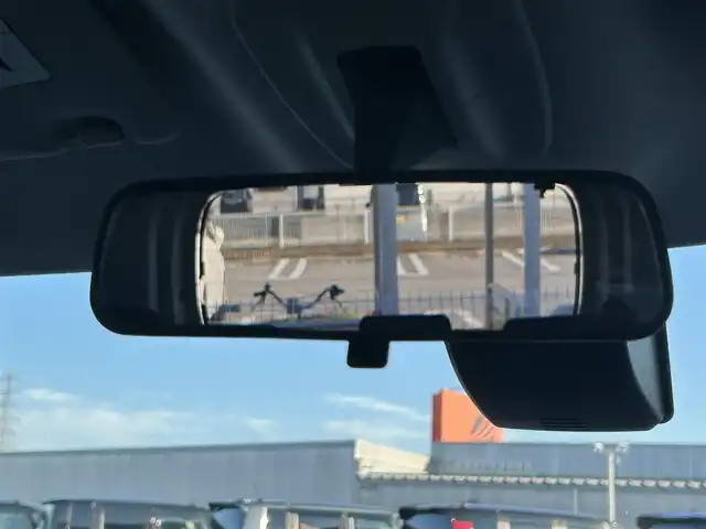 トヨタ ルーミー カスタムG－T 滋賀県 2017(平29)年 6.6万km ブラックマイカメタリック 両側パワースライドドア/社外7インチナビ【CN-RX04WD】/(AM/FM/CD/DVD/Blu-ray/フルセグ/Bluetooth)/バックカメラ/ETC/トヨタセーフティセンス/・踏み間違い防止アシスト/・ブレーキアシスト/・プリクラッシュブレーキアシスト/・ヒルスタート（坂道発進）アシスト/・後側方衝突防止支援システム/・TCS（トラクションコントロールシステム）/・VDC（ビークルダイナミクスコントロール）/・レーンキープアシスト/・ASCD（オートスピードコントロール装置）/・ABS（アンチロックブレーキシステム）/・バックビューモニター/電動格納ミラー/ステアリングスイッチ/オートライト/LEDヘッドライト/フロントフォグ/フルオートエアコン/プッシュスタート/スマートキー/純正フロアマット