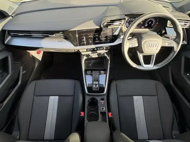 アウディ アウディ Ａ３ SB 30TFSI アドバンスド 石川県 2022(令4)年 2.2万km パール 衝突軽減ブレーキ/アダプティブクルーズコントロール/純正ナビ/フルセグTV/AppleCarPlay/バックカメラ/クリアランスソナー/LEDヘッドライト/オートハイビーム/アイドリングストップ/ETC/フォグランプ/シートヒーター