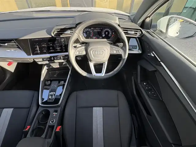 アウディ アウディ Ａ３ SB 30TFSI アドバンスド 石川県 2022(令4)年 2.2万km パール 衝突軽減ブレーキ/アダプティブクルーズコントロール/純正ナビ/フルセグTV/AppleCarPlay/バックカメラ/クリアランスソナー/LEDヘッドライト/オートハイビーム/アイドリングストップ/ETC/フォグランプ/シートヒーター