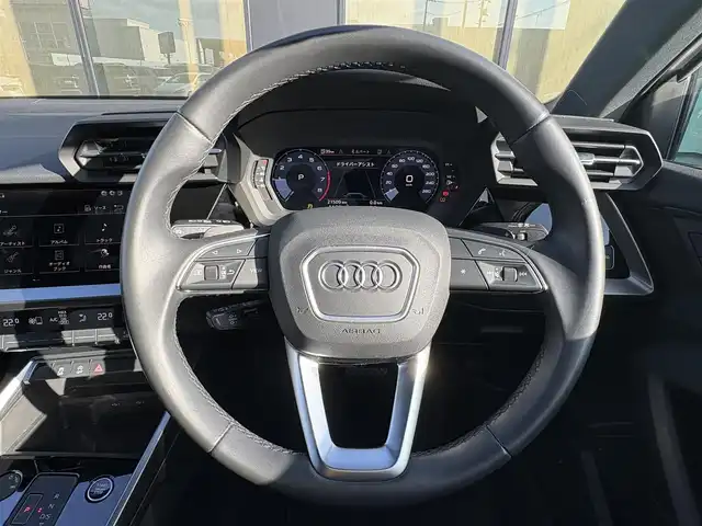 アウディ アウディ Ａ３ SB 30TFSI アドバンスド 石川県 2022(令4)年 2.2万km パール 衝突軽減ブレーキ/アダプティブクルーズコントロール/純正ナビ/フルセグTV/AppleCarPlay/バックカメラ/クリアランスソナー/LEDヘッドライト/オートハイビーム/アイドリングストップ/ETC/フォグランプ/シートヒーター