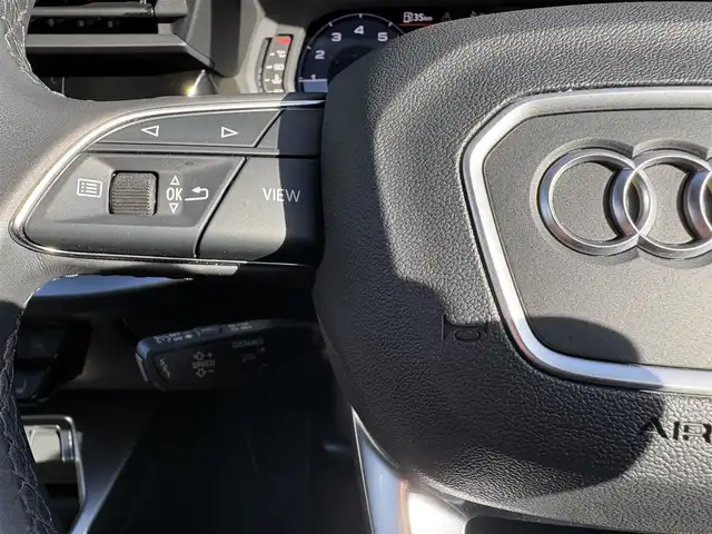 アウディ アウディ Ａ３ SB 30TFSI アドバンスド 石川県 2022(令4)年 2.2万km パール 衝突軽減ブレーキ/アダプティブクルーズコントロール/純正ナビ/フルセグTV/AppleCarPlay/バックカメラ/クリアランスソナー/LEDヘッドライト/オートハイビーム/アイドリングストップ/ETC/フォグランプ/シートヒーター