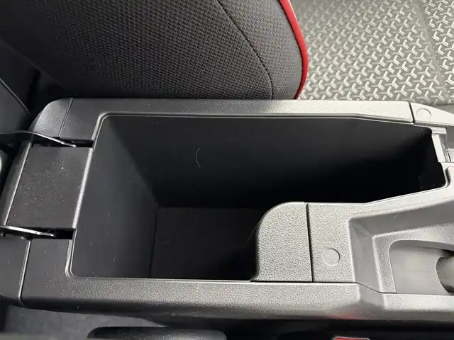 トヨタ ライズ G 愛知県 2024(令6)年 1.6万km ブラックマイカメタリック 純正Dオーディオ/バックカメラ/プリクラッシュセーフティシステム/純正15インチアルミホイール/LEDヘッドライト/フルセグTV/スマートキー/プッシュスタート/電動格納ミラー/ETC/Bluetooth/MTモード付