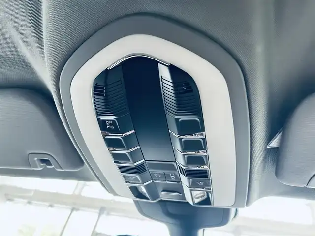 ポルシェ パナメーラ S 大阪府 2014(平26)年 5.6万km 黒 スポーツクロノP/ワンオーナー/社外ナビ/TV/360度カメラ/BOSEサウンド/純正19インチAW/HIDヘッドライト/クルコン/クリアランスソナー/電動リアゲート/レザーシート/メモリ付きパワーシート/エアシートヒーター/ドアイージークローザー/ETC/レーダー探知機