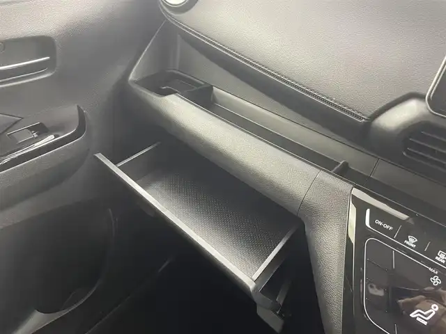 日産 デイズ ハイウェイスターX 熊本県 2024(令6)年 0.6万km ブラック 純正ナビ/・フルセグTV/BT/HDMI/FM/AM/・アラウンドビューモニター/エマージェンシーブレーキ/車線逸脱警報/コーナーセンサー/ステアリングリモコン/アイドリングストップ/LEDヘッドライト/オートライト/ヘッドライトレベライザー/スペアキー