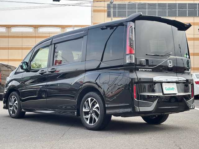 ホンダ ステップワゴン スパーダ ホンダセンシング 宮城県 2019(令1)年 6.5万km プレミアムスパークルブラックパール 登録時走行距離64297km/純正SDナビ/TV・AM・FM・CD・Bluetooth・USB/バックカメラ/わくわくゲート/ホンダセンシング/両側パワースライドドア/ビルトインETC/衝突軽減システム/デュアルエアコン/追従有クルコン/ドライブレコーダー/電動格納ミラー/純正フロアマット/オートライト/ドアバイザー/補助ミラー