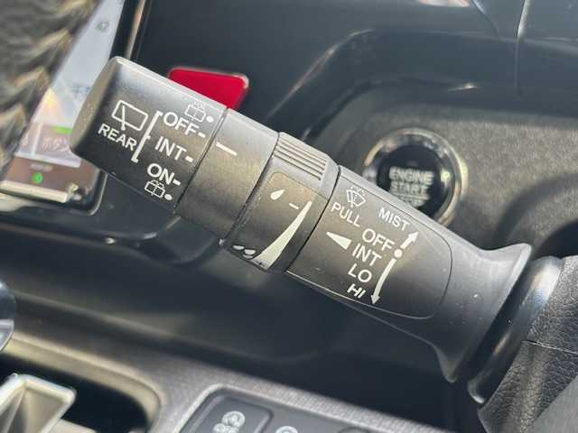 ホンダ ステップワゴン スパーダ ホンダセンシング 宮城県 2019(令1)年 6.5万km プレミアムスパークルブラックパール 登録時走行距離64297km/純正SDナビ/TV・AM・FM・CD・Bluetooth・USB/バックカメラ/わくわくゲート/ホンダセンシング/両側パワースライドドア/ビルトインETC/衝突軽減システム/デュアルエアコン/追従有クルコン/ドライブレコーダー/電動格納ミラー/純正フロアマット/オートライト/ドアバイザー/補助ミラー