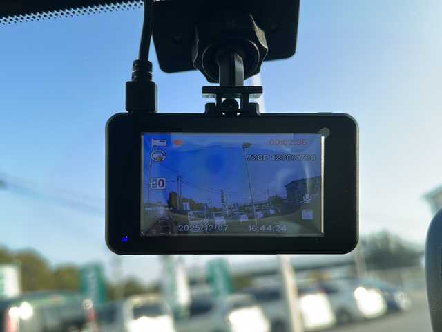 日産 ノート X 兵庫県 2014(平26)年 9.6万km シャイニングブルー ワンオーナー/ETC/スマートキー×2/プッシュスタート/ドラレコ前/社外メモリナビ/（フルセグTV/AM/FM/DVD/HDMMI/Bluetooth）/アイドリングストップ/純正ドアバイザー/純正フロアマット