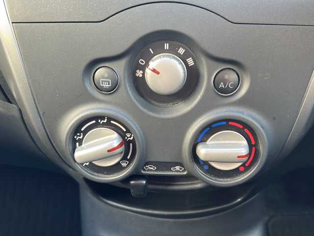 日産 ノート X 兵庫県 2014(平26)年 9.6万km シャイニングブルー ワンオーナー/ETC/スマートキー×2/プッシュスタート/ドラレコ前/社外メモリナビ/（フルセグTV/AM/FM/DVD/HDMMI/Bluetooth）/アイドリングストップ/純正ドアバイザー/純正フロアマット