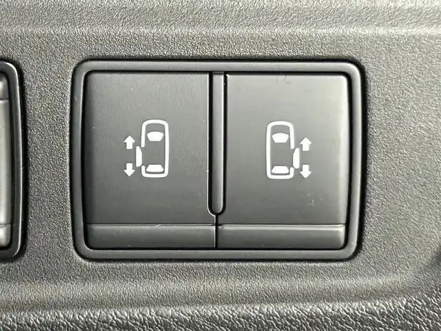 日産 セレナ e－パワー ハイウェイスター V 岡山県 2021(令3)年 2.4万km アズライトブルー 純正10インチナビ/（CD/DVD/TV/BT)/アラウンドビューカメラ/社外後席モニター/両側パワースライドドア/プロパイロット/LEDヘッドライト/オートライト/ETC/USB/デジタルインナーミラー/純正フロアマット/純正ドアバイザー/純正16インチアルミ/スペアキー