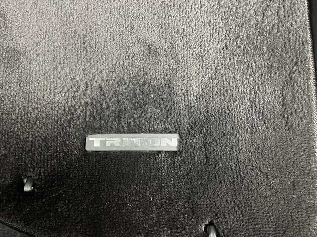 三菱 トライトン GSR 群馬県 2025(令7)年 0.4万km オレンジ 純正ベッドライナー　純正9型ナビ　全周囲カメラ　BSM　ETC　ドラレコ　レザーシート　シートヒーター　衝突被害軽減ブレーキ　レーンアシスト　オートマチックハイビーム　LEDヘッドライト　禁煙