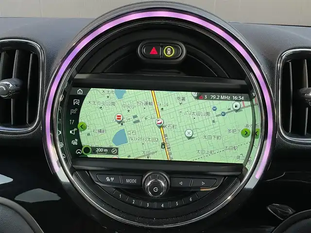 ＭＩＮＩ ミニ クロスオーバー クーパー D 香川県 2018(平30)年 5.1万km メルティングシルバーM 純正ナビ/Bluetooth/バックカメラ/ACC/衝突軽減/シートカバー/アンビエントライト/フォグランプ/オートライト/ETC/コーナーセンサー