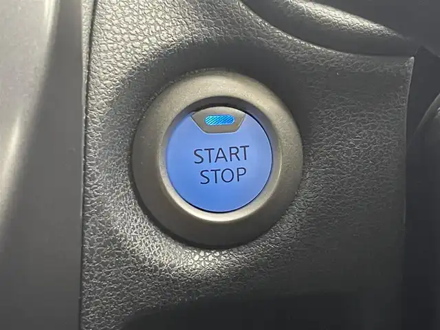 日産 ノート e－パワー メダリスト Bアロー 埼玉県 2018(平30)年 5.5万km プレミアムコロナオレンジ/スーパーブラック 2トーン 純正ナビ　アラウンドビューモニター　ＥＴＣ　ドライブレコーダー　エマージェンシーブレーキ　レーダークルーズコントロール　インテリジェントルームミラー　純正アルミホイール　オートライト　ＬＥＤライト