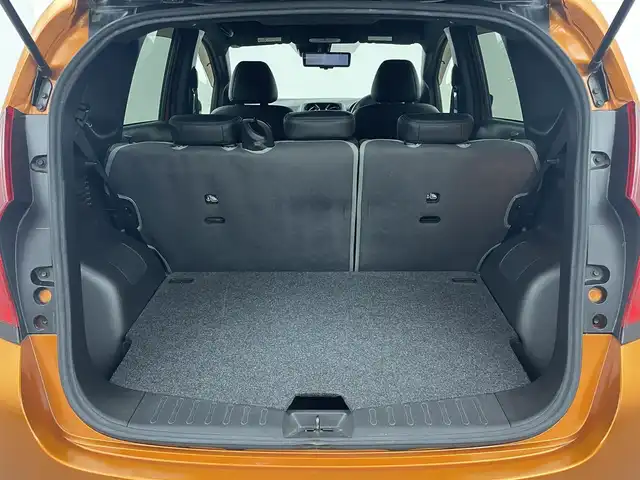 日産 ノート e－パワー メダリスト Bアロー 埼玉県 2018(平30)年 5.5万km プレミアムコロナオレンジ/スーパーブラック 2トーン 純正ナビ　アラウンドビューモニター　ＥＴＣ　ドライブレコーダー　エマージェンシーブレーキ　レーダークルーズコントロール　インテリジェントルームミラー　純正アルミホイール　オートライト　ＬＥＤライト