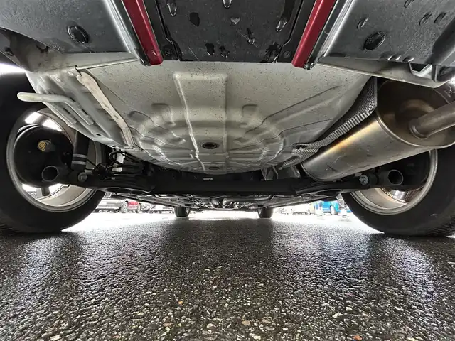 日産 ノート e－パワー ニスモ 栃木県 2018(平30)年 3万km ブリリアントホワイトパール エマージェンシーブレーキ/レーンキープアシスト/オートハイビーム/純正SDナビ/・フルセグTV/・CD/DVD/BT/・USB/SD/AUX/・AM.FM/アラウンドビューモニター/ETC/インテリジェントスマートルームミラー/ニスモフルエアロ/革巻きステアリング/ステアリングスイッチ/コーナーセンサー/スマートキー×２/プッシュスタート/LEDヘッドライト/フォグランプ（R）/オートライト/純正16インチAW/純正フロアマット/純正ドアバイザー/横滑り防止システム/電動格納ウィンカーミラー