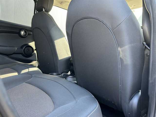 ＭＩＮＩ ミニ クーパー D 香川県 2016(平28)年 5.8万km ミッドナイト・ブラック・メタリック ブラックアルミ/オートライト/革巻きステアリング/F.Rフォグランプ/F.ドラレコ/電格ミラー/アンビエントライト/Bluetooth/USB/AUX