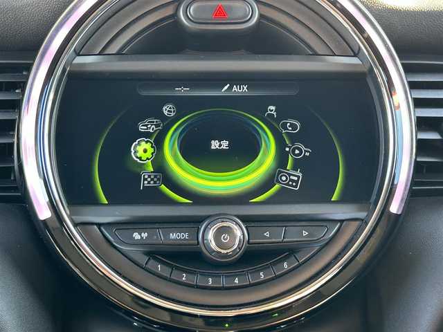 ＭＩＮＩ ミニ クーパー D 香川県 2016(平28)年 5.8万km ミッドナイト・ブラック・メタリック ブラックアルミ/オートライト/革巻きステアリング/F.Rフォグランプ/F.ドラレコ/電格ミラー/アンビエントライト/Bluetooth/USB/AUX