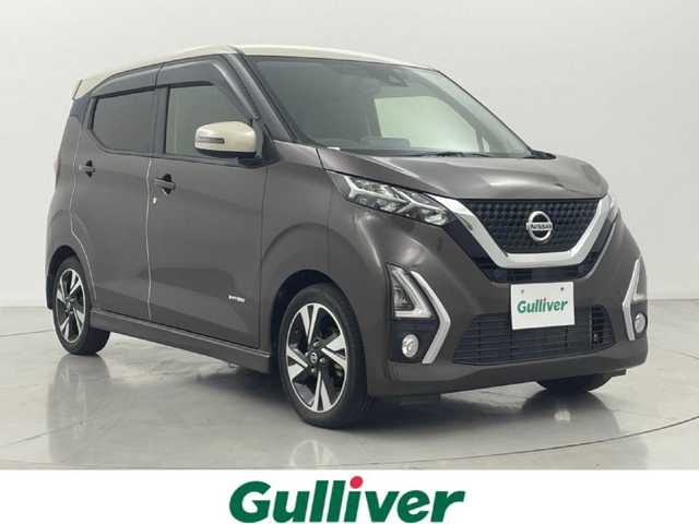 日産 デイズ ハイウェイスターG ターボ 熊本県 2020(令2)年 2.3万km フローズンバニラパール/アッシュブラウンM 純正ナビMM319D-L（BT、CD、DVD、フルセグTV、SD、AUX、USB）/全方位モニター/ETC/前方ドライブレコーダー/ターボ/前後コーナーセンサー/横滑り防止装置/衝突軽減ブレーキ/レーンキープアシスト/アイドリングストップ/先行車発進お知らせ/踏み間違い防止/標識認識機能/エマージェンシーブレーキ/純正フロアマット/純正１５インチAW/オートライト/オートマチックハイビーム/LEDヘッドライト/フォグライト/スマートキー/プッシュスタート/スペアキー1本/取扱説明書