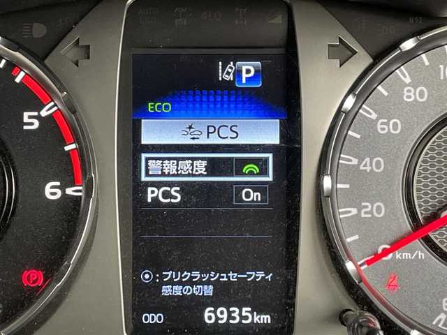 トヨタ ハイラックス Z GRスポーツ 福岡県 2023(令5)年 0.7万km プラチナホワイトパールマイカ ワンオーナー　/ベッドライナー　/トノカバー　/ＲＡＹＳホイール　/純正ＤＡナビ　/全方位カメラ　/コーナーセンサー　/ＡＣＣ　/衝突被害軽減ブレーキ　/レーンキープ　/ＰＫＳＢ　/ＢＳＭ　/パドルシフト　/純正１８インチＡＷ