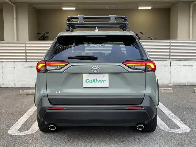 トヨタ ＲＡＶ４ アドベンチャー 大阪府 2023(令5)年 1.6万km アーバンカーキ ワンオーナー/純正10.5インチディスプレイオーディオ/（フルセグTV/Bluetooth）/TRD純正ルーフラック/（MS613-42001）/デジタルインナーミラー/トヨタセーフティーセンス/・プリクラッシュセーフティー/・レーントレーシングアシスト/・レーダークルーズコントロール/・オートマチックハイビーム/・ロードサインアシスト/・先行車発進/・パーキングサポートブレーキ前後/・ブラインドスポットモニター/黒レザーシート/Dパワーシートメモリ付き/前席シートヒーター/エアーシート/ステアリングヒーター/黒レザーシート/D/Nパワーシート/純正19インチアルミホイール/LEDヘッドライト/ETC2/0/先行車発進告知機能/保証書/取扱説明書/記録簿R5/R6/R7/スペアキー