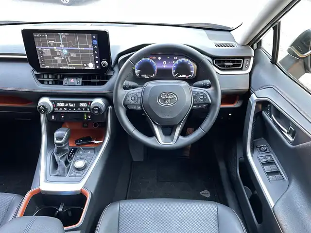 トヨタ ＲＡＶ４ アドベンチャー 大阪府 2023(令5)年 1.6万km アーバンカーキ ワンオーナー/純正10.5インチディスプレイオーディオ/（フルセグTV/Bluetooth）/TRD純正ルーフラック/（MS613-42001）/デジタルインナーミラー/トヨタセーフティーセンス/・プリクラッシュセーフティー/・レーントレーシングアシスト/・レーダークルーズコントロール/・オートマチックハイビーム/・ロードサインアシスト/・先行車発進/・パーキングサポートブレーキ前後/・ブラインドスポットモニター/黒レザーシート/Dパワーシートメモリ付き/前席シートヒーター/エアーシート/ステアリングヒーター/黒レザーシート/D/Nパワーシート/純正19インチアルミホイール/LEDヘッドライト/ETC2/0/先行車発進告知機能/保証書/取扱説明書/記録簿R5/R6/R7/スペアキー