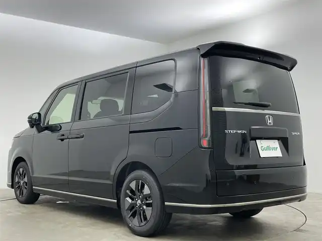 ホンダ ステップワゴン スパーダ 岡山県 2025(令7)年 0.1万km未満 クリスタルブラックパール 登録済未使用車/純正11.4インチHonda CONNECTナビ/（Ｂｌｕｅｔｏｏｔｈ/フルセグＴＶ/Carplay/CD/DVD/UＳＢ接続）/ハーフレザー/衝突軽減ブレーキシステム/レーダークルーズコントロール/シートヒーター/ＬＥＤヘッドライト/オートハイビーム/フォグランプ/バックカメラ/ブラインドスポットモニター/両側パワースライドドア/プッシュスタート/スマートキー×2　/新車保証書/取扱説明書