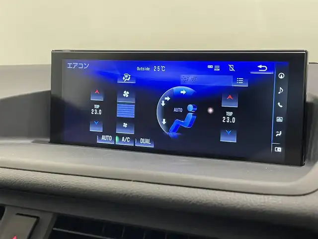 レクサス ＣＴ 200h バージョンC 熊本県 2020(令2)年 1.9万km グラファイトブラックガラスフレーク ・スマートキー/・プッシュスタート/・プリクラッシュセーフティ/・レーンでパチャーアラート/・クルーズコントロール(追従式)/・オートマティックハイビーム/・前席パワーシート/・前席シートヒーター /・純正メモリナビ/　【BD・Bluetooth・USB・SD・AUX・MSV】/・フルセグTV/・バックカメラ/・ETC2.0/・LEDヘッドランプ/・LEDフォグランプ/・純正マット