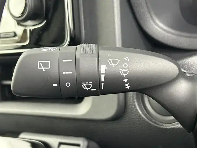 トヨタ シエンタ ハイブリッド Z 埼玉県 2024(令6)年 0.4万km プラチナホワイトパールマイカ 純正ナビ（BT/AM/FM）/フルセグTV/トヨタセーフティーセンス/レーダークルーズコントロール/アラウンドビューモニター/レーンキープアシスト/横滑り防止装置/盗難防止装置/プリクラッシュセーフティ/パノラミックビューモニター/コーナーセンサー/LEDヘッドライト/ETC2.0/両側パワースライドドア/プッシュスタート/スマートキー