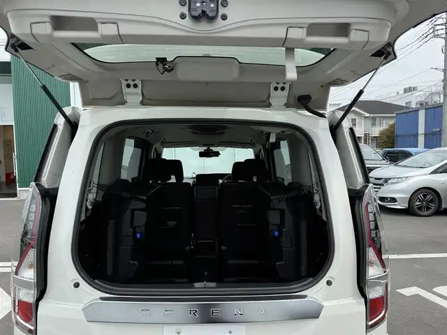 日産 セレナ ハイウェイスター V 神奈川県 2021(令3)年 6万km 白 純正ナビ /フルセグ　/ETC /両側パワースライドドア　/追従クルーズコントロール　/Bluetooth接続　/CD/DVD　/前後ドライブレコーダー　/前後コーナーセンサー/ABS　/横滑り防止装置　/衝突被害軽減システム/3列シート/パワーステアリング/パワーウィンドウ/純正フロアマット/純正アルミホイル/オートライト/LEDヘッドライト/ｗ＋サイドエアバッグ