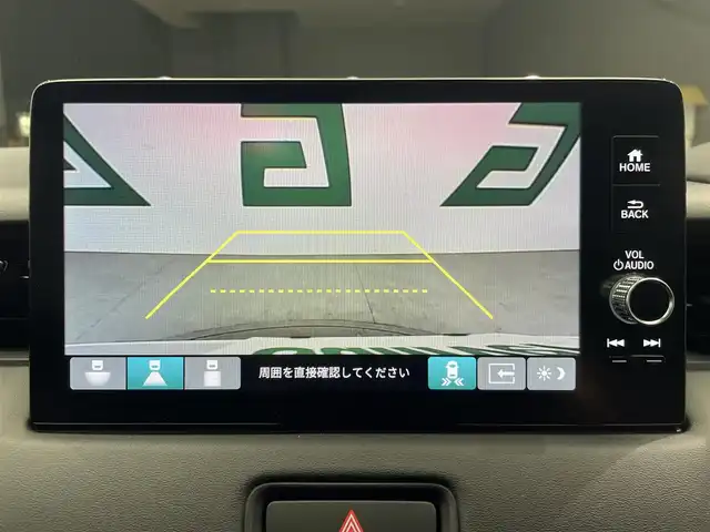 ホンダ ヴェゼル ハイブリッド e:HEV Z 鹿児島県 2025(令7)年 0.1万km未満 プラチナホワイトパール Honda CONNECTディスプレー+ETC2.0車載器+ワイヤレス充電器/純正フロントグリル（ベルリナブラック）/ホンダセンシング　/バックカメラ/ブラインドスポットモニター　/電動パーキングブレーキ　/オートブレーキホールド　/オールオートウィンドウ　/革巻きステアリング/ステアリングヒーター/パドルシフト