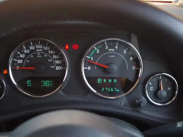 クライスラー・ジープ ジープ ラングラー アンリミテッド スポーツ 埼玉県 2018(平30)年 2.8万km 赤 ワンオーナー /オートクルーズコントロール /WILD BOARグラブハンドル/carrozzeriaナビ /フルセグTV /サイドカメラ/ETC /ドライブレコーダー /ダウンヒルアシストコントロール /横滑り防止装置 /キーレスエントリー
