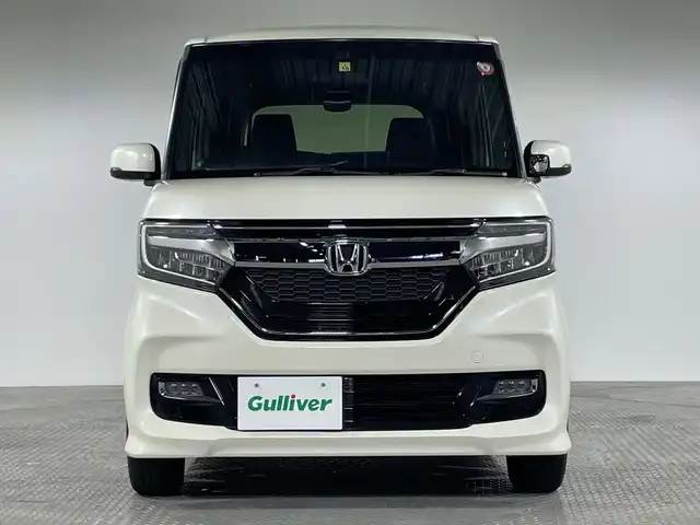 ホンダ Ｎ ＢＯＸ カスタム G L ホンダセンシング 神奈川県 2017(平29)年 7.3万km プレミアムホワイトパールⅡ 純正7型SDナビゲーション【VXM-184VFi】/AM FM フルセグ Bluetooth CD DVD SD/バックカメラ/両側パワースライドドア/ホンダセンシング/衝突軽減ブレーキ/誤発進抑制機能/後方誤発進抑制機能/歩行者事故低減ステアリング/先行車発進お知らせ機能/アダプティブクルーズコントロール/車線維持支援システム/標識認識機能/路外逸脱抑制機能/ステアリングリモコン/ビルトインETC/純正フロアマット/プッシュスタート/スマートキー/LEDヘッドライト/オートライト/オートマチックハイビーム/フォグランプ/純正14アルミホイル/ドアバイザー
