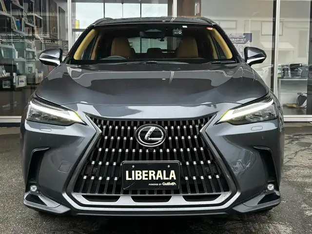 レクサス ＮＸ 250 バージョンL 富山県 2023(令5)年 3万km ソニッククロム ワンオーナー/4WD/サンルーフ/純正ナビ/フルセグ/Bluetooth/ミラーキャスト/App-conect/アラウンドビューモニター/プリクラッシュセーフティ/レーンキープアシスト/レーダークルーズコントロール/ブラインドスポットモニター/革巻きステア/前後ドラレコ/ワイヤレスチャージ/パドルシフト/ビルトインETC/D・N席パワーシート/エアシート/シートヒーター/全席シートヒーター/ウインカーミラー/パワーバックドア/クリアランスソナー/デジタルインナーミラー