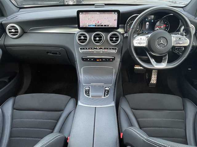 メルセデス・ベンツ ＧＬＣ２２０ d 4マチック クーペ AMGライン 静岡県 2022(令4)年 2万km オブシディアンブラック レーダーセーフティ /衝突軽減ブレーキACC/レーンキープ アシスト ブラインドスポット/CommandシステムHDDナビフルセグTV Bluetooth/全方位カメラ/サンルーフ/ランニングボード /ハーフレザーシート シートヒーター /前席メモリーパワーシート/パワーバックドア /純正OP前後ドライブレコーダー/DSRCETC