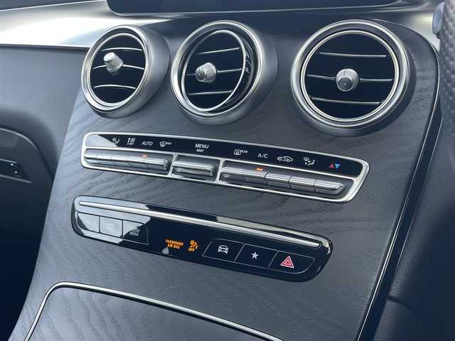 メルセデス・ベンツ ＧＬＣ２２０ d 4マチック クーペ AMGライン 静岡県 2022(令4)年 2万km オブシディアンブラック レーダーセーフティ /衝突軽減ブレーキACC/レーンキープ アシスト ブラインドスポット/CommandシステムHDDナビフルセグTV Bluetooth/全方位カメラ/サンルーフ/ランニングボード /ハーフレザーシート シートヒーター /前席メモリーパワーシート/パワーバックドア /純正OP前後ドライブレコーダー/DSRCETC