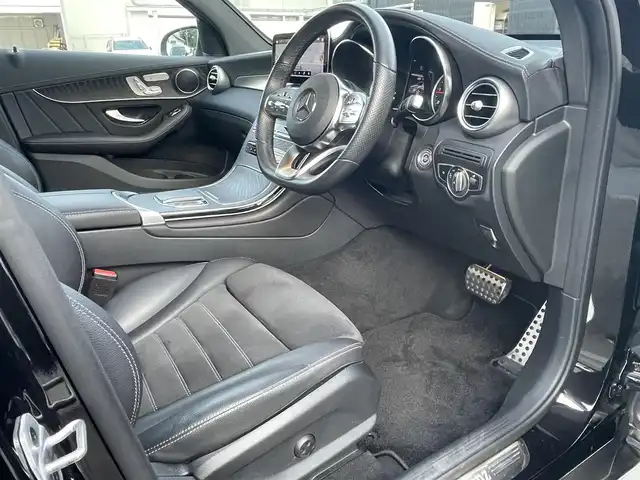 メルセデス・ベンツ ＧＬＣ２２０ d 4マチック クーペ AMGライン 静岡県 2022(令4)年 2万km オブシディアンブラック レーダーセーフティ /衝突軽減ブレーキACC/レーンキープ アシスト ブラインドスポット/CommandシステムHDDナビフルセグTV Bluetooth/全方位カメラ/サンルーフ/ランニングボード /ハーフレザーシート シートヒーター /前席メモリーパワーシート/パワーバックドア /純正OP前後ドライブレコーダー/DSRCETC