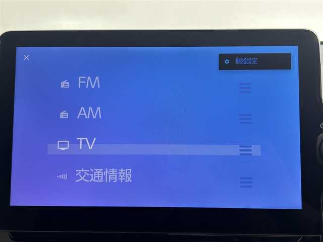 トヨタ シエンタ ハイブリッド Z 道央・札幌 2023(令5)年 0.6万km ベージュ ・４WD/・純正モデリスタAW/・純正ディスプレイオーディオ/・ナビキット/　BT/USB/Miracast/フルセグ/・バックカメラ/・ビルトインETC/・前後ドライブレコーダー/・トヨタセーフティセンス/・プリクラッシュセーフティ/・レーンキープアシスト/・レーダークルーズコントロール/・オートハイビーム/・クリアランスソナー/・BSM/・PDA/・PKSB/・RSA/・両側パワースライドドア/・LEDヘッドライト/・フォグライト/・オートライト/・プッシュスタート/・スマートキー/・純正フロアマット/・ドアバイザー/・保証書