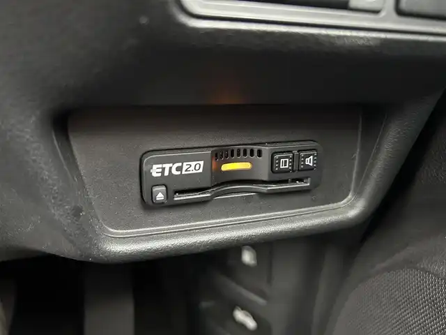 ホンダ オデッセイ ハイブリッド アブソルート・EXホンダセンジング 埼玉県 2019(平31)年 9.9万km クリスタルブラックパール ホンダ純正ナビオーディオ/（AM/FM/フルセグTV/BT/CD/DVD/SD）/フルセグTV/全方位カメラ/ホンダセンシング/・アダプティブクルーズコントロール/・LKAS/・先行車発信お知らせ機能/・標識自動認識機能/リモコンエンジンスターター/電子制御パーキングブレーキ/ブレーキホールド/ホンダ純正フリップダウンモニター/ビルトインETC2.0/ホンダ純正アドバンスドルームミラー/ホンダ純正ナビ連動前方ドラレコ/ホンダ純正後方単独ドラレコ/アイドリングストップ/コーナーセンサー前後/オートライト/ダブルエアコン/プッシュスタートボタン/スマートキー×2/ステアリングスイッチ/純正フロアマット/USBチャージャー/サイドステップガーニッシュ（LEDイルミ付）/テールゲートストラップ/車両/ナビ 取扱説明書/保証書