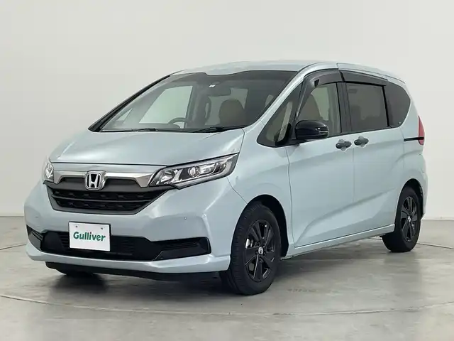 ホンダ フリード ハイブリット G ブラックスタイル 群馬県 2023(令5)年 1万km フィヨルドミストパール 純正９型ナビ　バックカメラ　フルセグＴＶ　シートヒーター　アダプティブクルーズコントロール　衝突被害軽減ブレーキ　レーンアシスト　フロントソナー　オートハイビーム　前後ドライブレコーダー　ＥＴＣ　禁煙